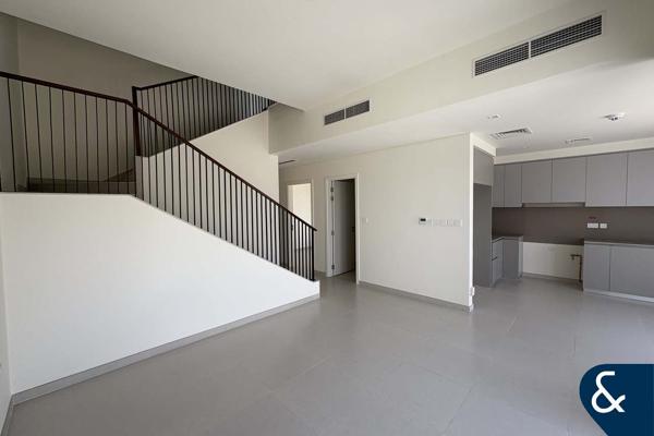 Single Row | 4Bed | Good Location | Must See