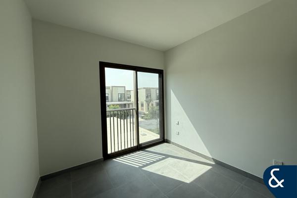 Single Row | Four Bedrooms | Vacant Now