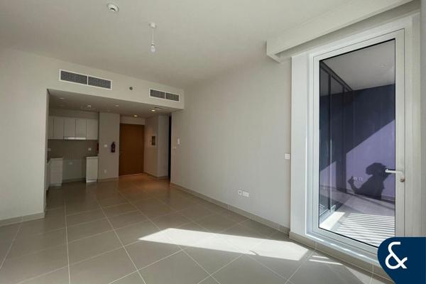 1 Bedroom | Unfurnished | Garden View