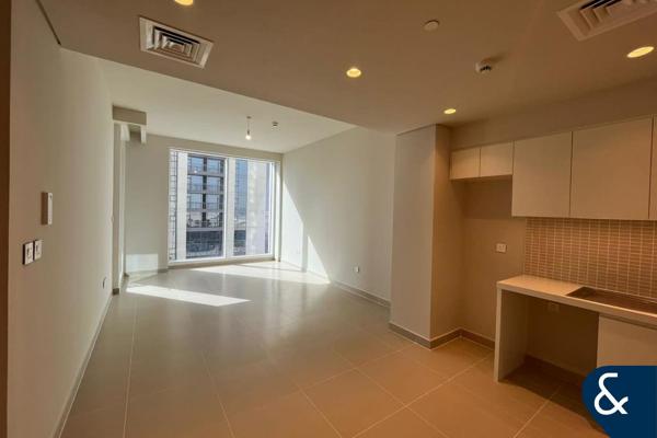 1 Bedroom | Unfurnished | Garden View