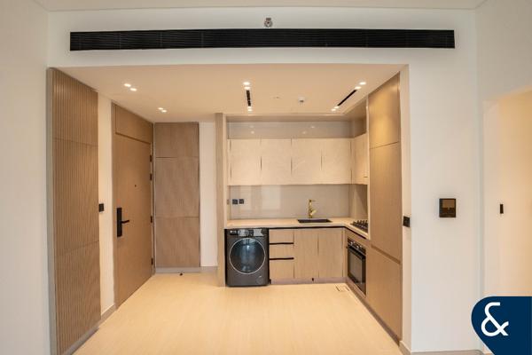 1BR+Study | Corner Unit | High ROI | Vacant