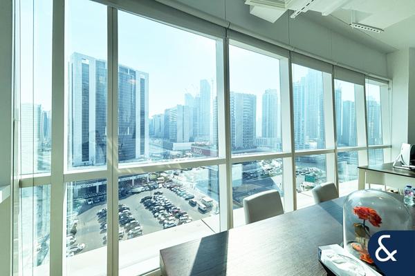 Full Canal Views | Corner Unit | Furnished