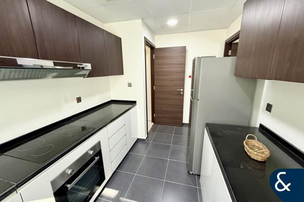 Spacious Bedrooms I Vacant I Great Location