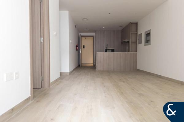 Brand New 1BR | Pool View | Vacant