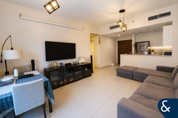 Large Terrace | VOT | Direct Pool Access