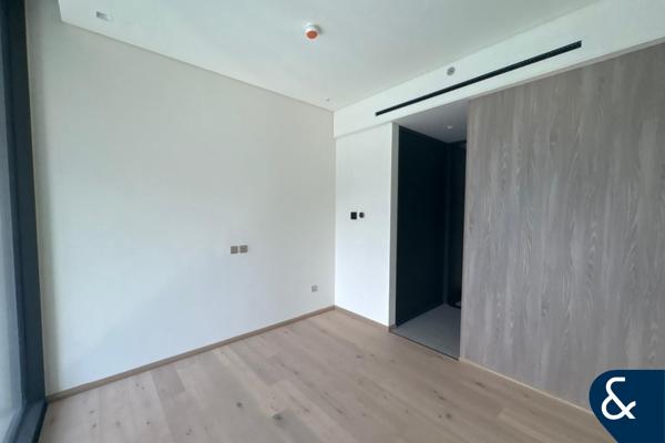 Penthouse Floor | Pool View | 1 Bed