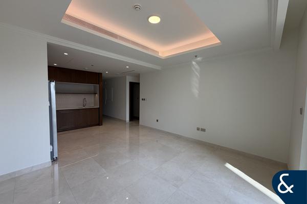 Vacant | 3 Bedrooms | Private Beach Access