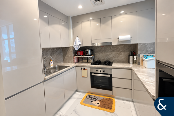 Large Two Bed | 3 Storages | Park/Pool View