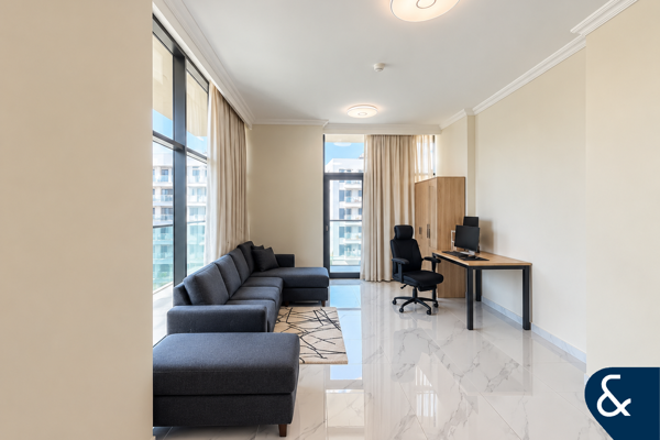 Large Two Bed | 3 Storages | Park/Pool View