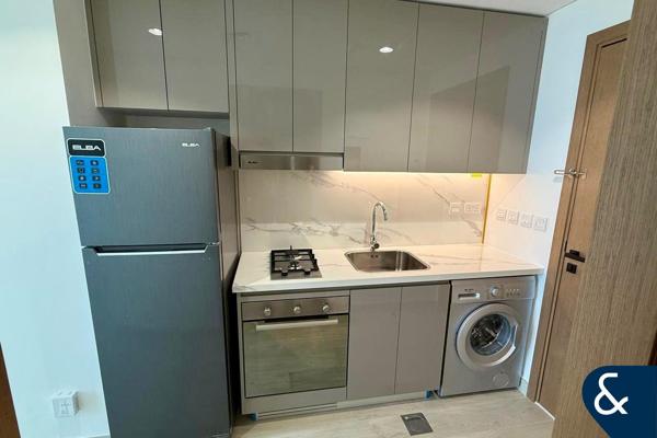 New build | Tenanted | Pool View | Studio