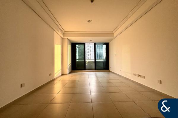 Studio | Vacant On Transfer | Close To Metro