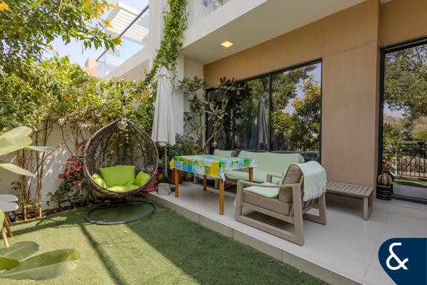 SINGLE ROW | PARK FACING | 4 BEDROOM | VOT