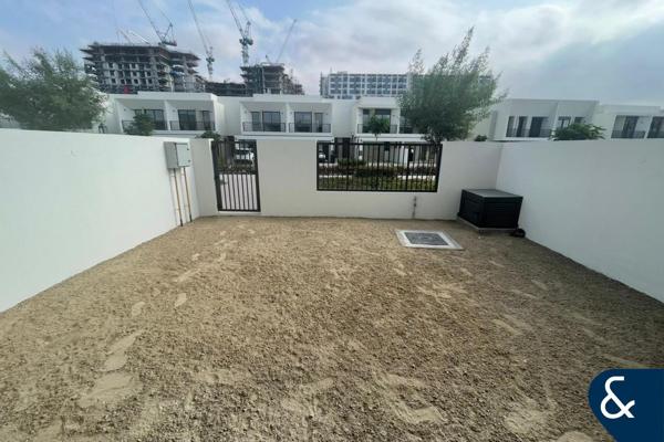 Green Belt | Upgraded | Open Plan Living