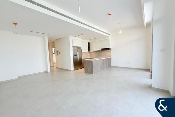Single Row | Brand New | Modern | 3 Bedrooms