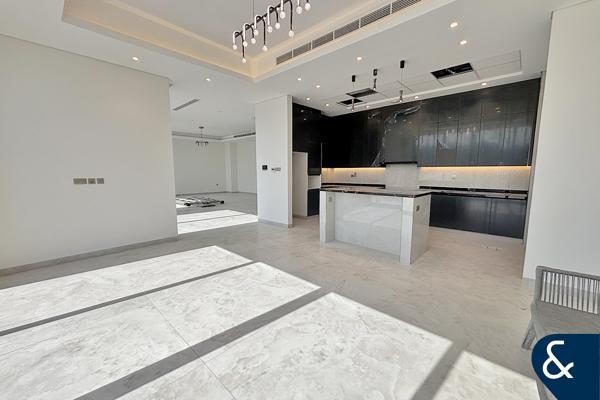 PRIVATE POOL | HUGE LAYOUT | ONE OF A KIND