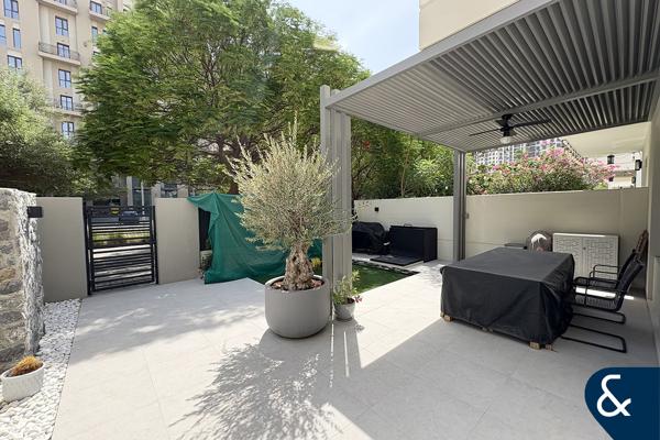 Beautifully Landscaped | VOT | Furnished