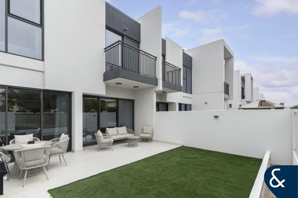 3 Bed + Maids | Single Row | Upgraded