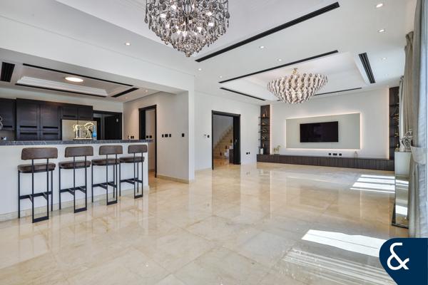 4 Bed+ Maids | Vastu | Upgraded | Vacant