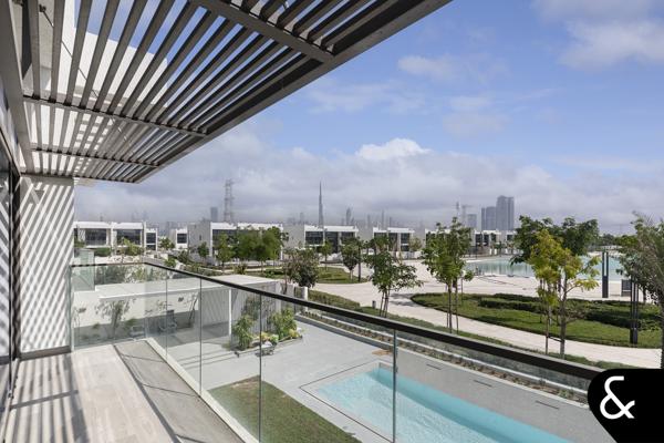 Lagoon Backing | Burj Khalifa View | Renovated - Image 11