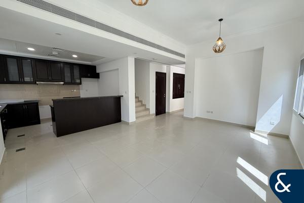 Huge Corner Plot | End Unit | 3 Bed + Maid