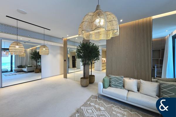 Rare to Market | Custom Build | Sea View