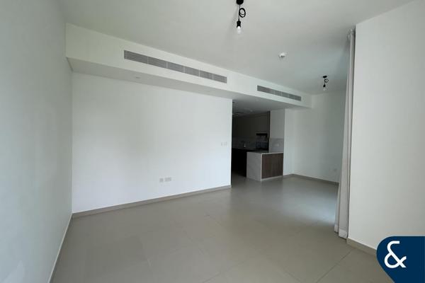 Single Row | Vacant | Internally Located