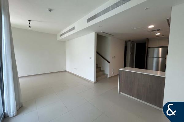 Single Row | Vacant | Internally Located