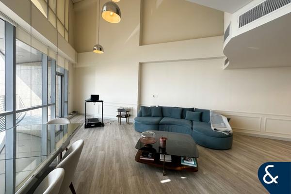 Duplex | Large Layout | High Floor