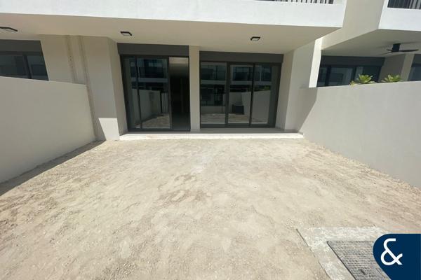 Luxurious | Close to Pool & Park | Brand New