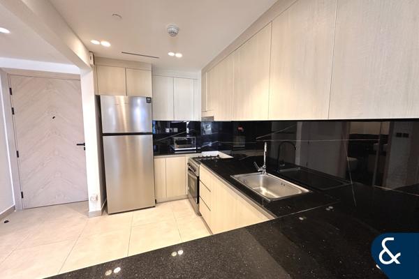Vacant Now | Upgraded | Fully Furnished