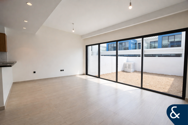 LARGE GARDEN | 3 BEDROOM | PRIME LOCATION