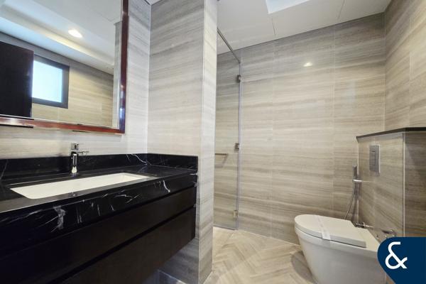 Single Row | Brand New | Close to Pool