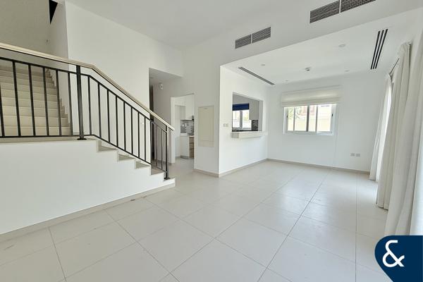 Single Row | Corner Unit | Four Bed + Maid