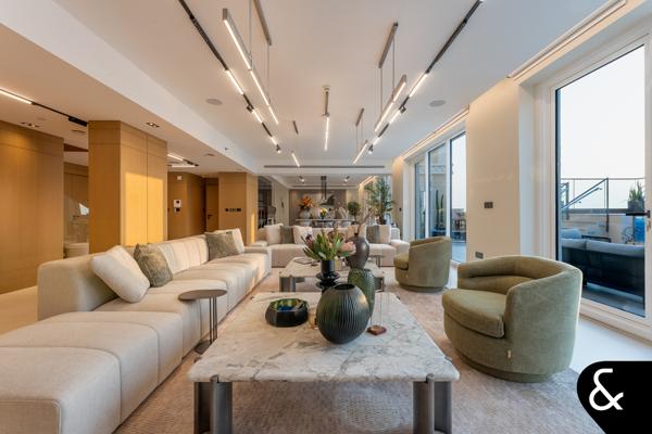 Renovated - Private Terrace + Pool - Vacant