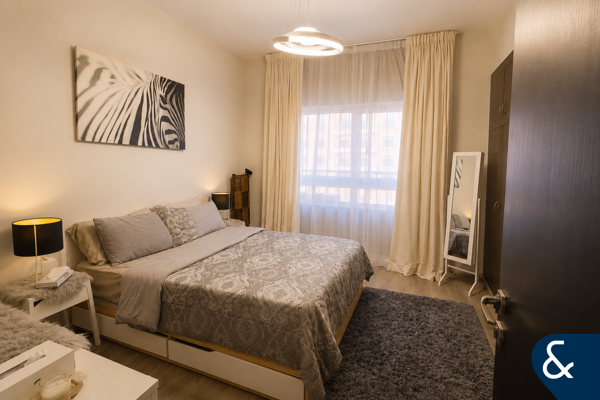 1 bedroom | Vacant On Transfer | Furnished