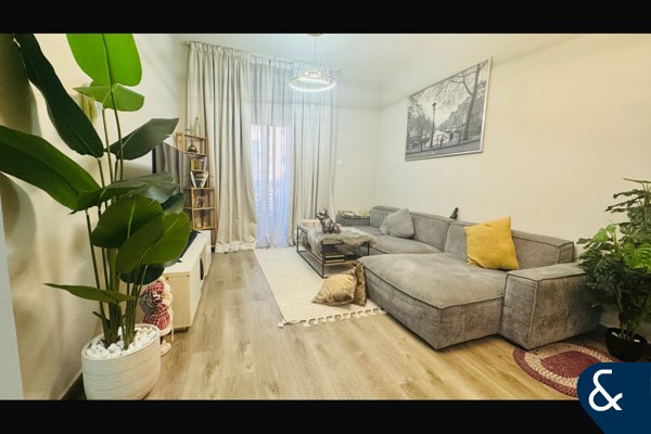 1 bedroom | Vacant On Transfer | Furnished