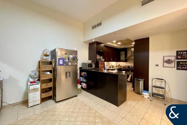 Corner Unit | Amazing Location | Single Row