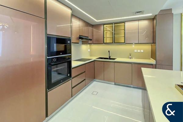 Fully Upgraded | 2 Bedroom | Large Layout