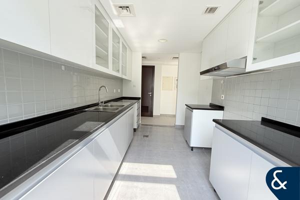 Upgraded | 3 beds + Maids | Modern Interior
