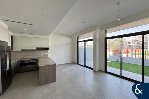 Landscaped | Single Row | Ready to Move