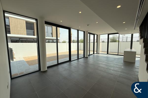 Single Row | Brand New | 4 Beds with Ensuites