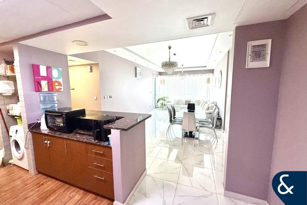 2 Bedrooms | Upgraded | Mid Floor | Balcony