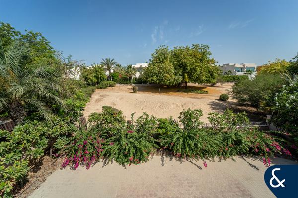 Perfect Location | Large Plot | Facing Park