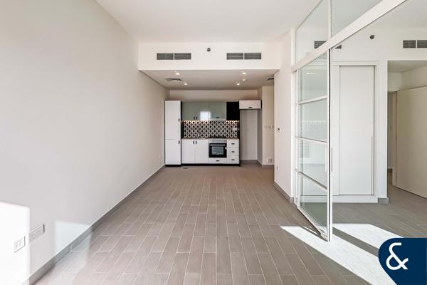 2 Bedrooms | Vacant Now | Prime Location