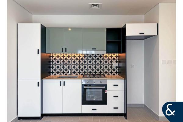 2 Bedrooms | Vacant Now | Prime Location