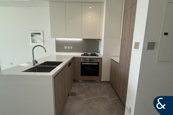 2 Bedroom | Unfurnished | High Floor
