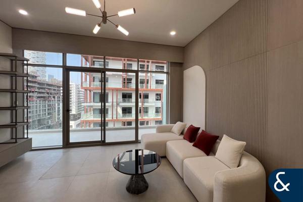 Smart Home | Brand New | Corner Unit | 1 Bed