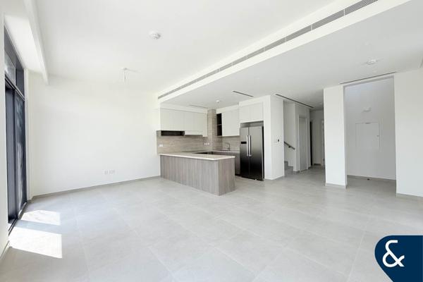 Park Facing | AR 2 | Corner Unit | Big Plot