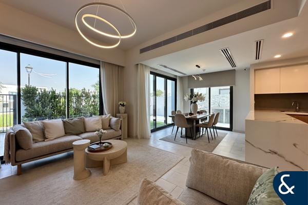 Upgraded | 4 Bedrooms | Greenbelt backing