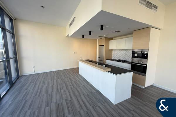 Large 2 Beds | Modern interior | Corner Unit